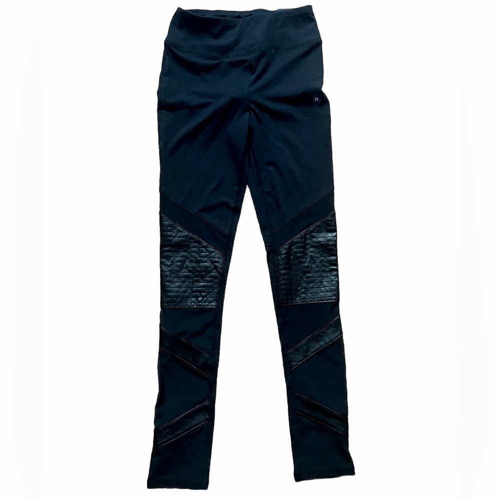 NWT Hollister Ultra High Rise Jersey Leggings XS Biker Style Black - Picture 2 of 4